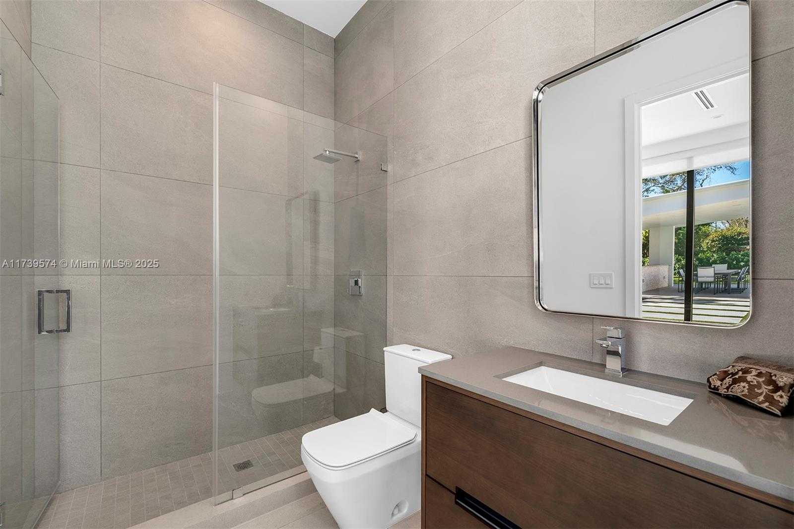Small Image of 6830 SOUTH WEST 104TH ST, Pinecrest Number 32