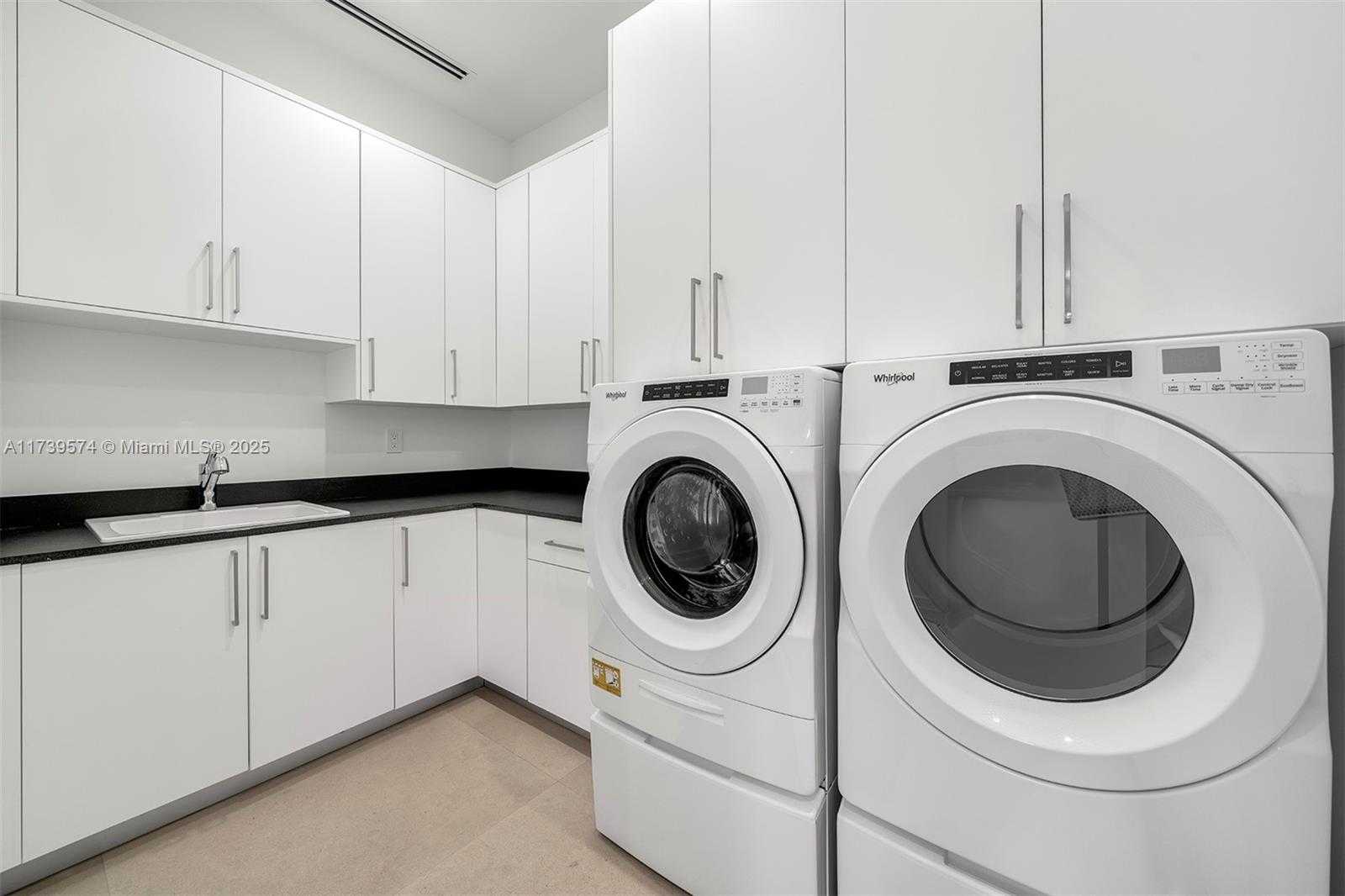 Small Image of 6830 SOUTH WEST 104TH ST, Pinecrest Number 36