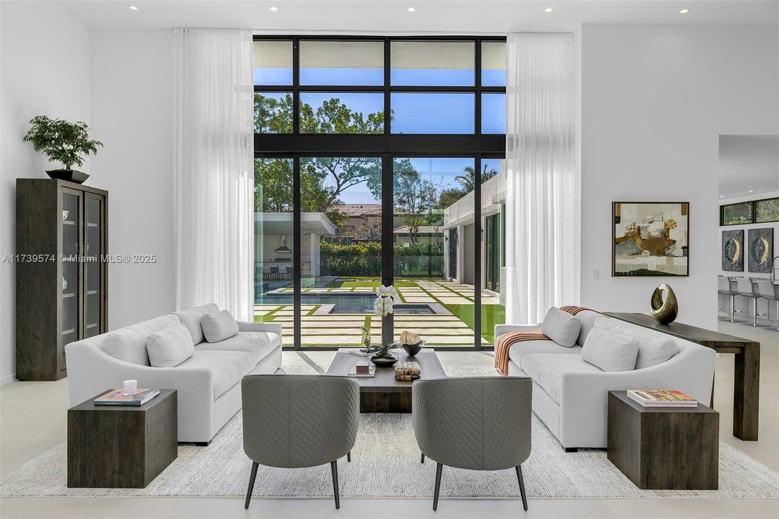 Small Image of 6830 SOUTH WEST 104TH ST, Pinecrest Number 4