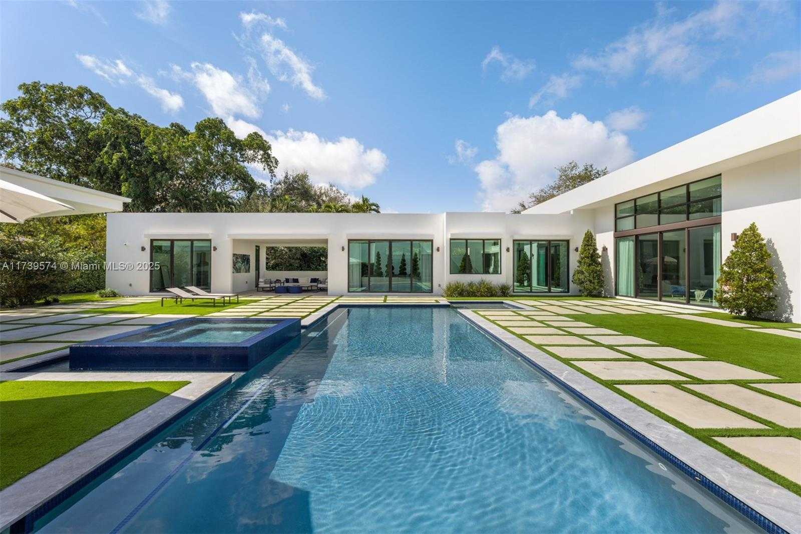 Small Image of 6830 SOUTH WEST 104TH ST, Pinecrest Number 43