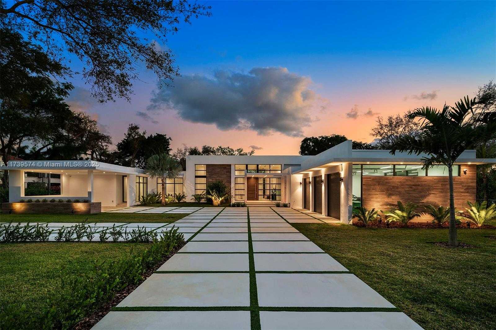 Small Image of 6830 SOUTH WEST 104TH ST, Pinecrest Number 52