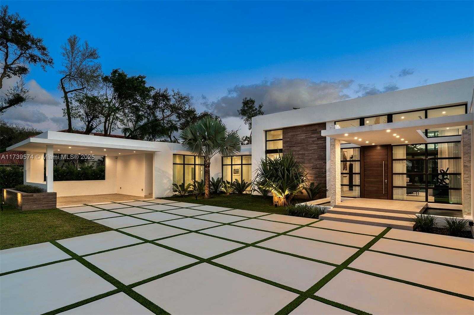 Small Image of 6830 SOUTH WEST 104TH ST, Pinecrest Number 62