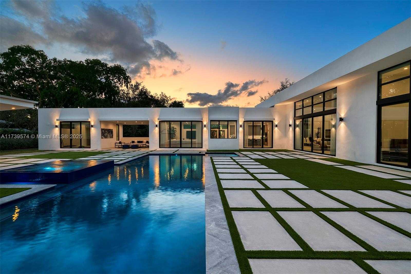 Small Image of 6830 SOUTH WEST 104TH ST, Pinecrest Number 63