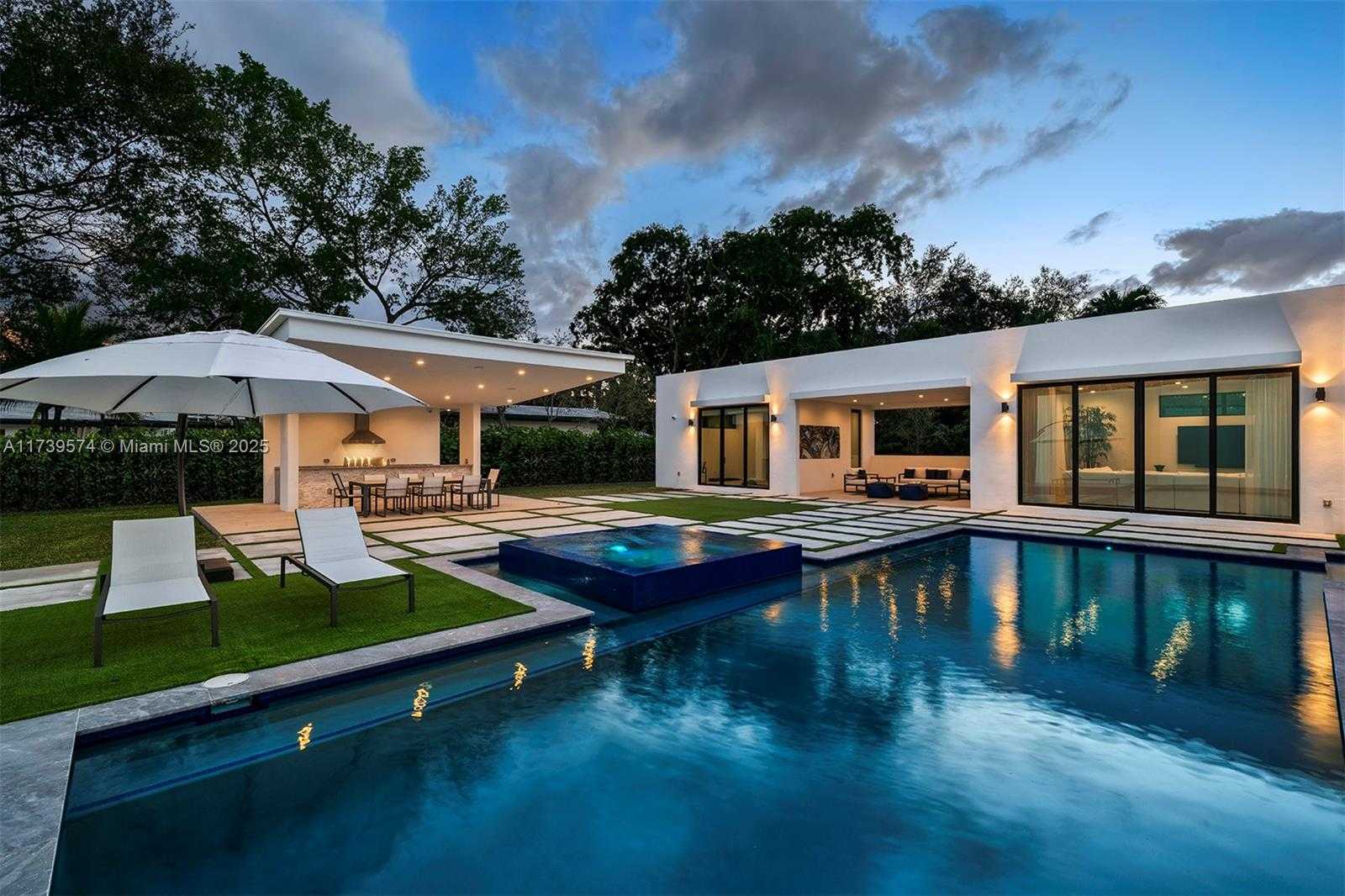 Small Image of 6830 SOUTH WEST 104TH ST, Pinecrest Number 64