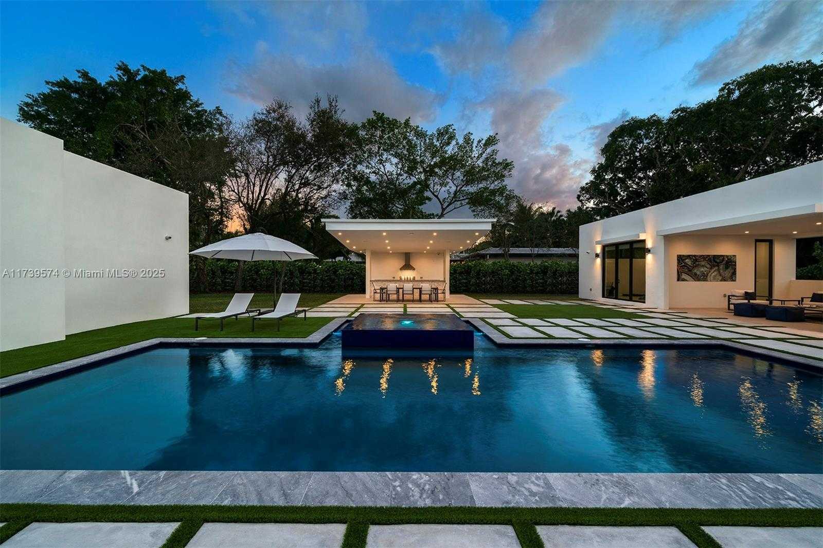 Small Image of 6830 SOUTH WEST 104TH ST, Pinecrest Number 65