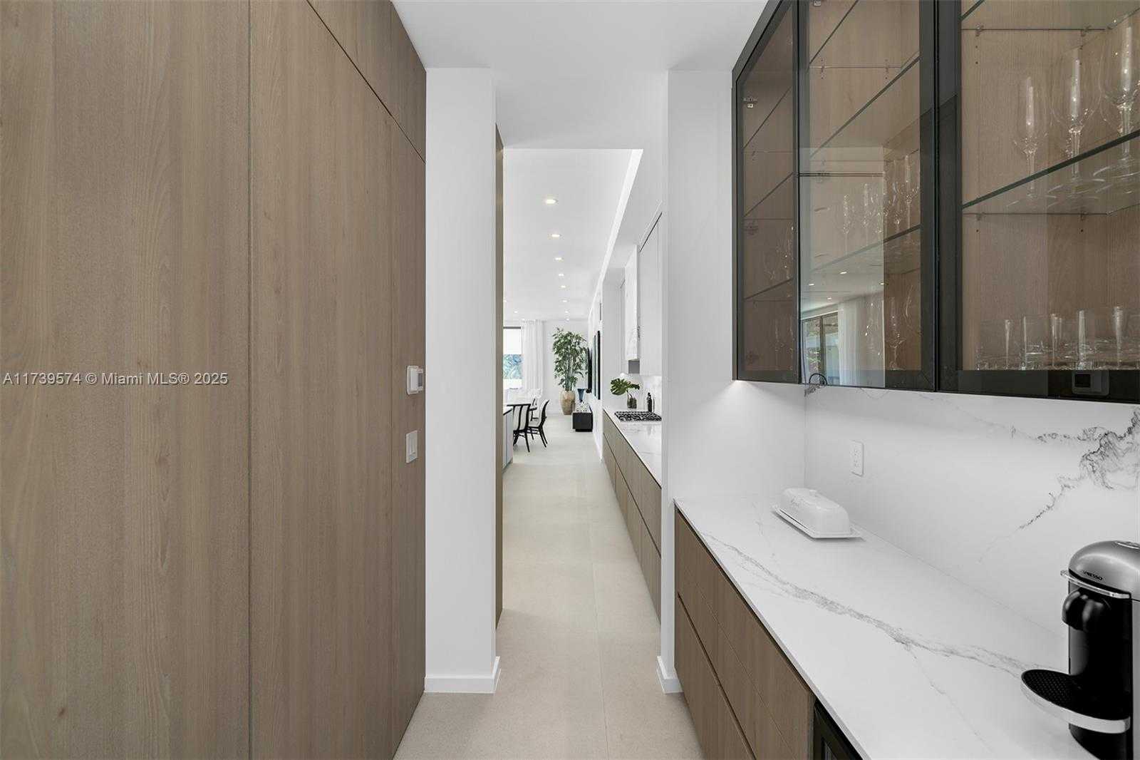 Small Image of 6830 SOUTH WEST 104TH ST, Pinecrest Number 9