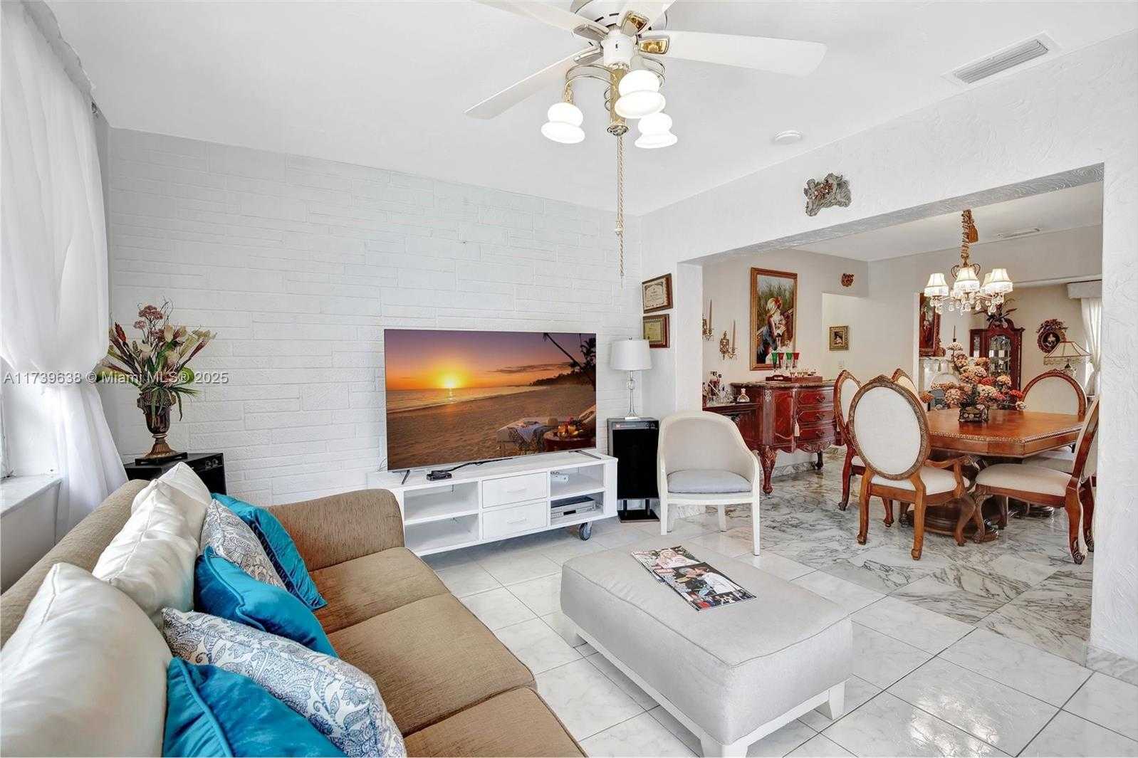 Small Image of 1720 NORTH WEST 85TH WAY, Pembroke Pines Number 17