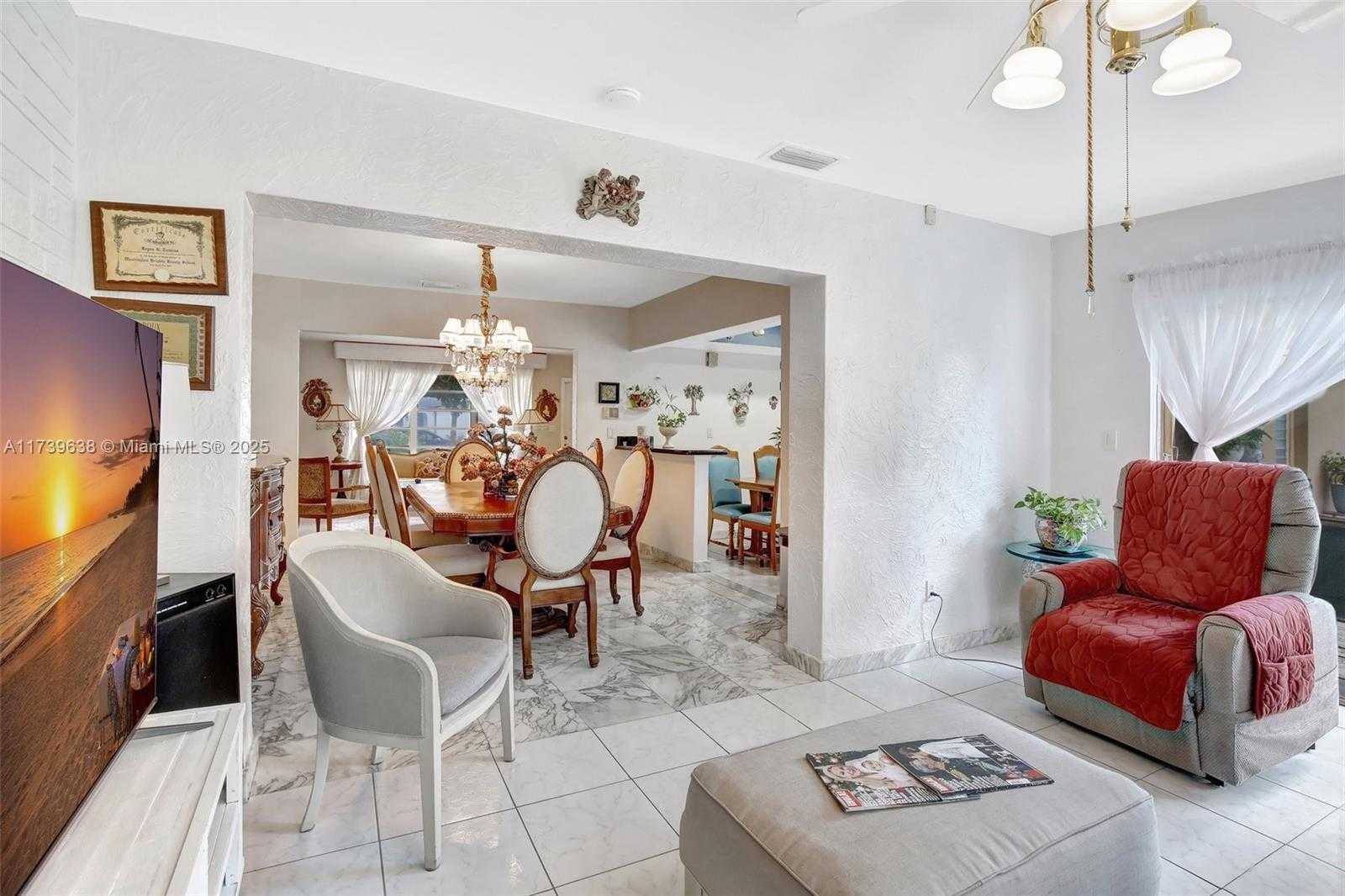 Small Image of 1720 NORTH WEST 85TH WAY, Pembroke Pines Number 19