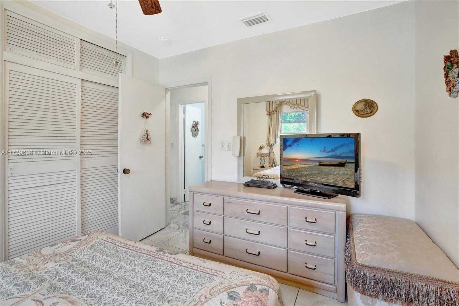 Small Image of 1720 NORTH WEST 85TH WAY, Pembroke Pines Number 26