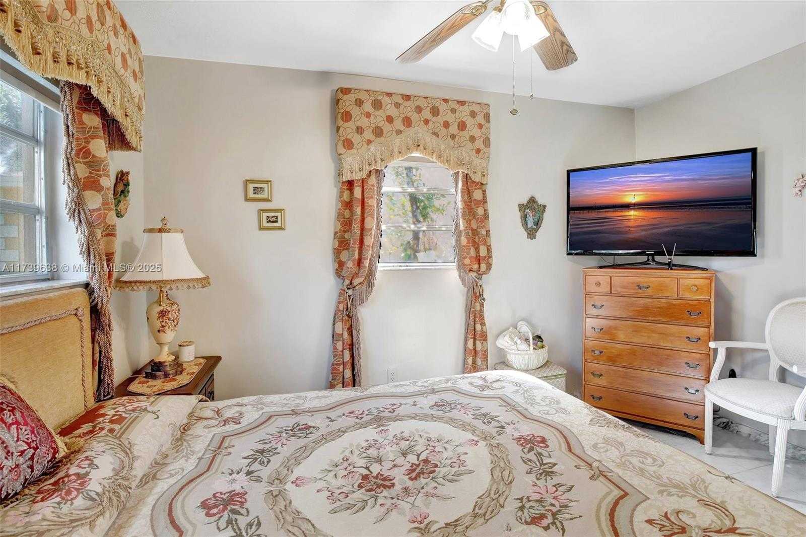 Small Image of 1720 NORTH WEST 85TH WAY, Pembroke Pines Number 30