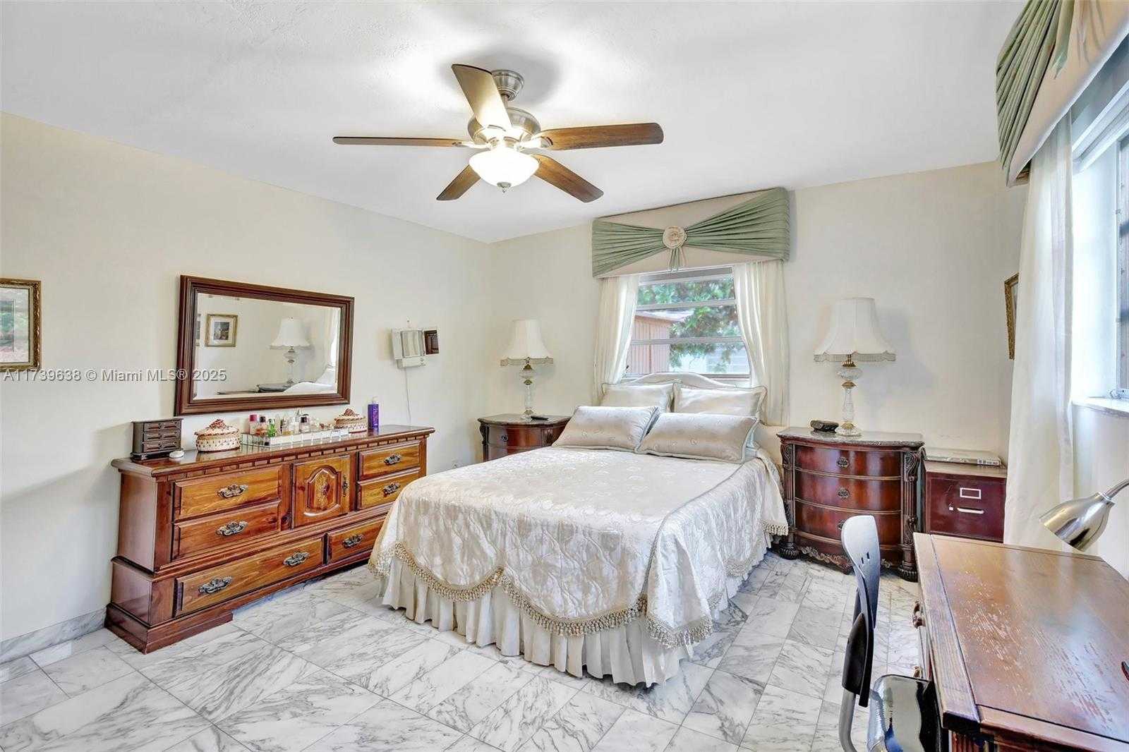 Small Image of 1720 NORTH WEST 85TH WAY, Pembroke Pines Number 36