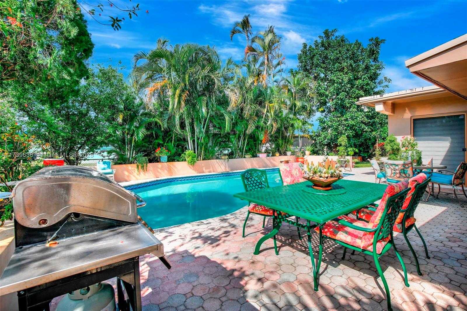 Small Image of 1720 NORTH WEST 85TH WAY, Pembroke Pines Number 38