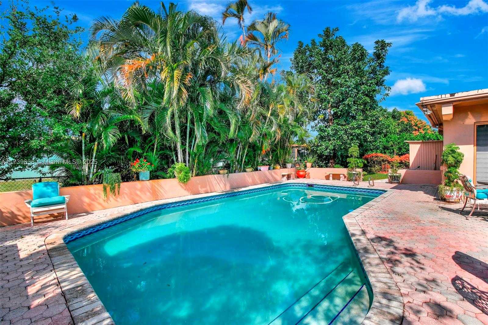 Small Image of 1720 NORTH WEST 85TH WAY, Pembroke Pines Number 39