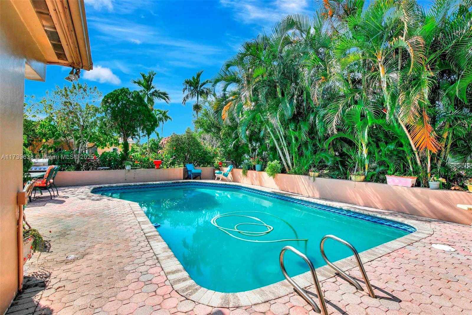Small Image of 1720 NORTH WEST 85TH WAY, Pembroke Pines Number 42