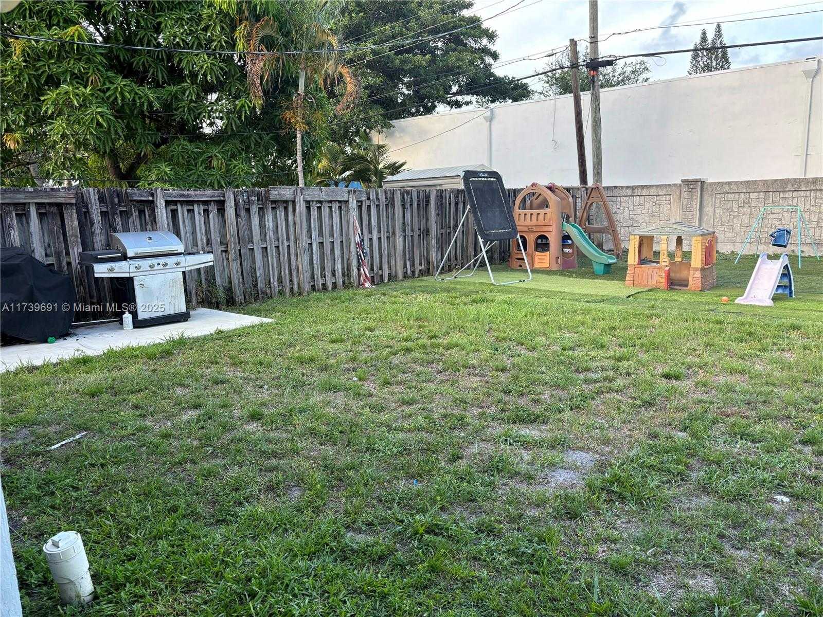 Small Image of 1332 SOUTH WEST 22ND AVE, Fort Lauderdale Number 13