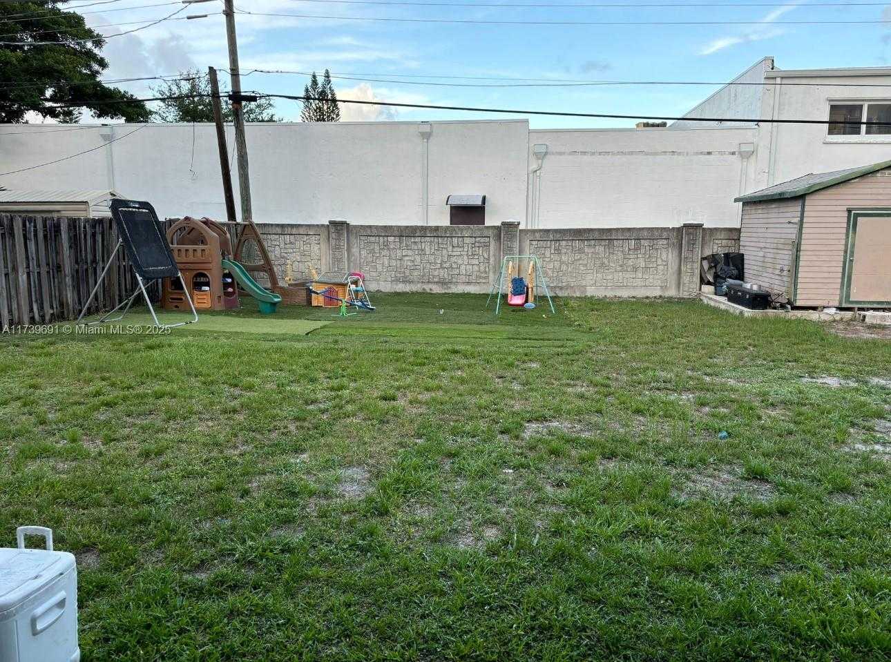 Small Image of 1332 SOUTH WEST 22ND AVE, Fort Lauderdale Number 16