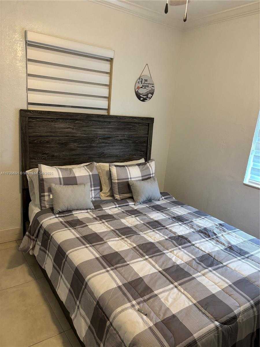 Small Image of 1332 SOUTH WEST 22ND AVE, Fort Lauderdale Number 5