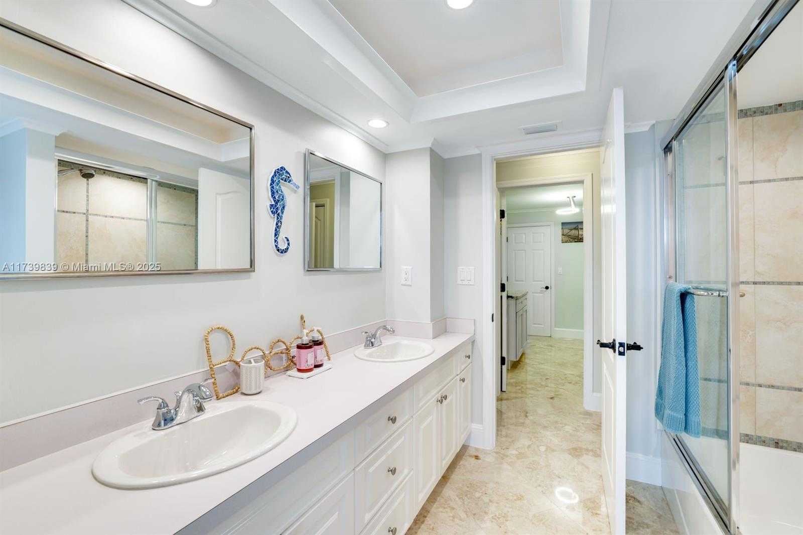 Small Image of 418 TARPON CT, Marco Island Number 30