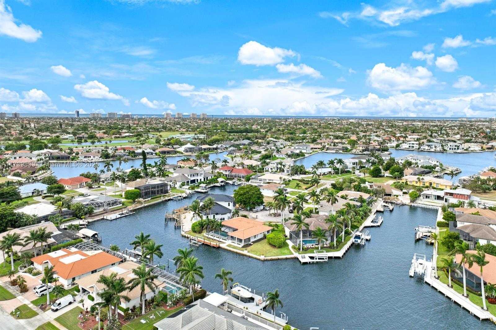 Small Image of 418 TARPON CT, Marco Island Number 44
