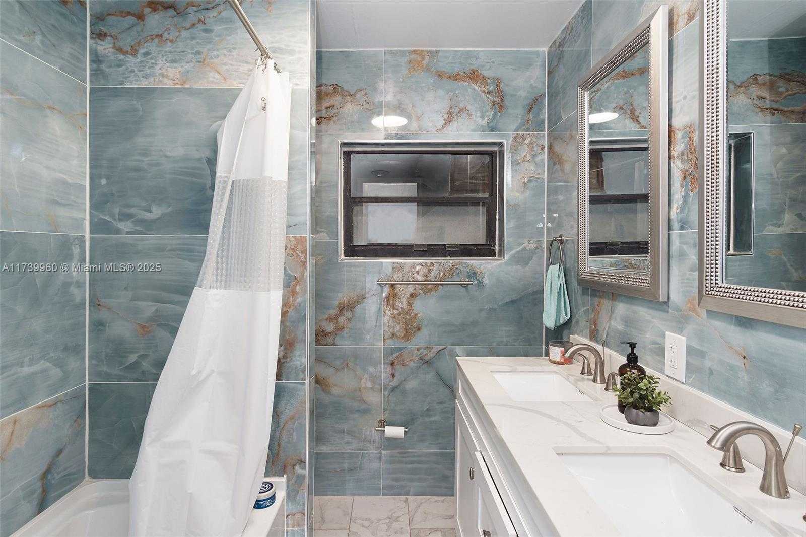 Small Image of 425 NORTH WEST 122ND ST, North Miami Number 13