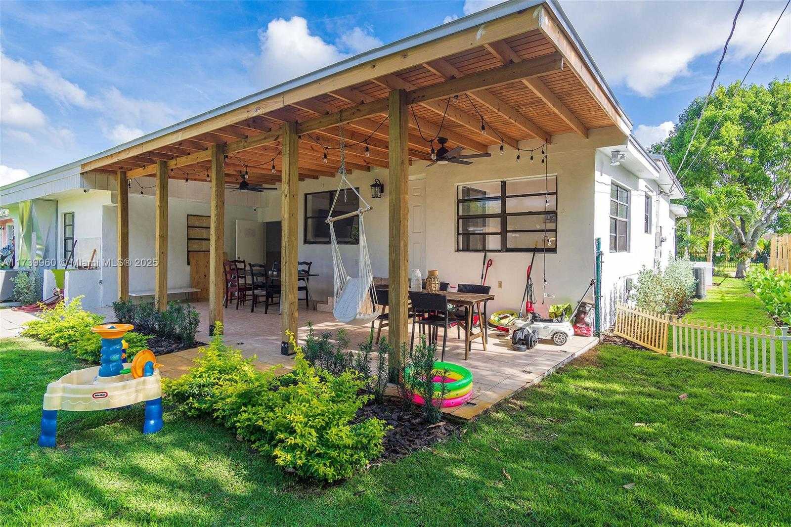 Small Image of 425 NORTH WEST 122ND ST, North Miami Number 23