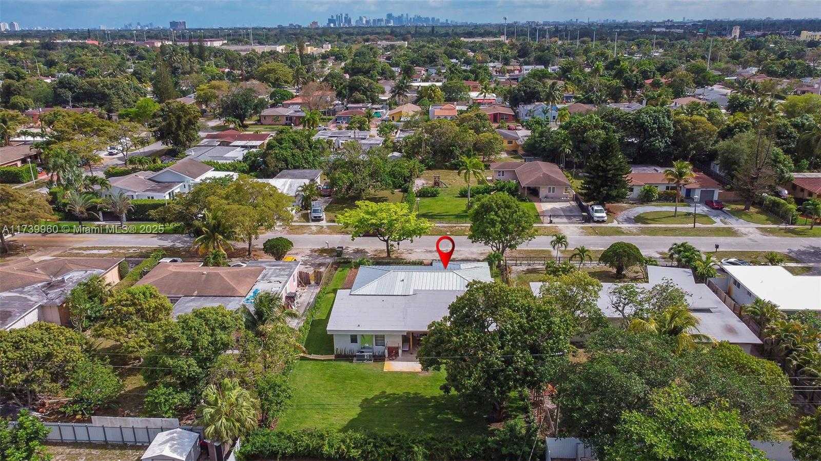 Small Image of 425 NORTH WEST 122ND ST, North Miami Number 35