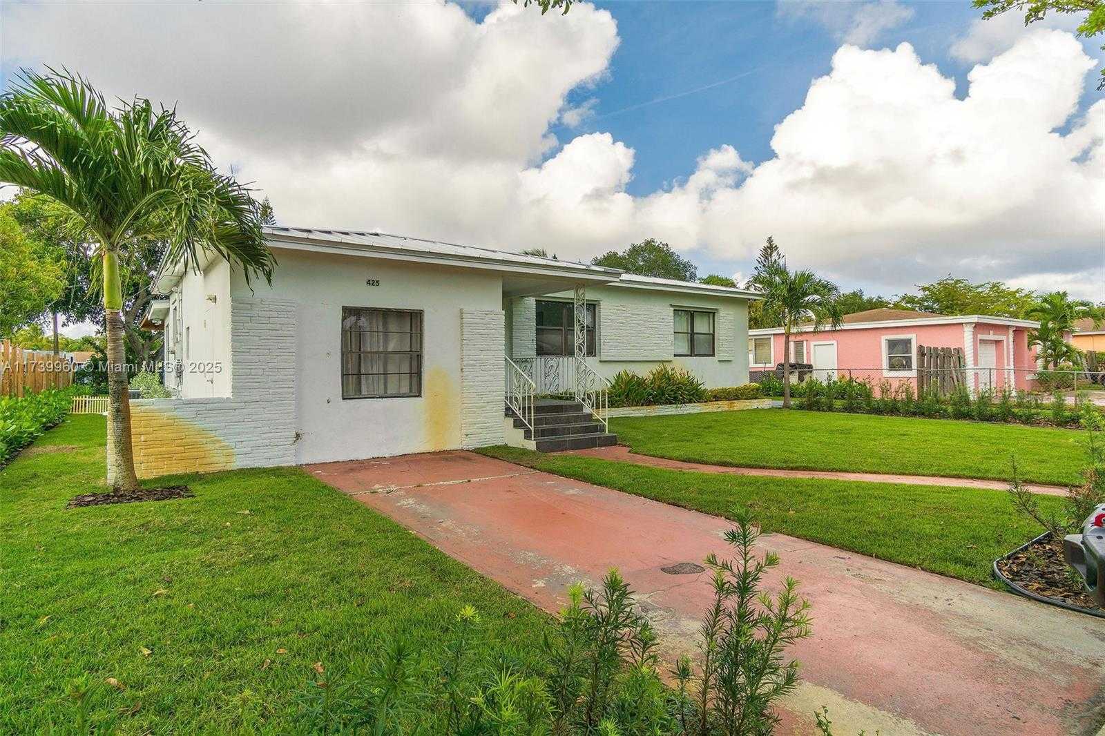 Small Image of 425 NORTH WEST 122ND ST, North Miami Number 45