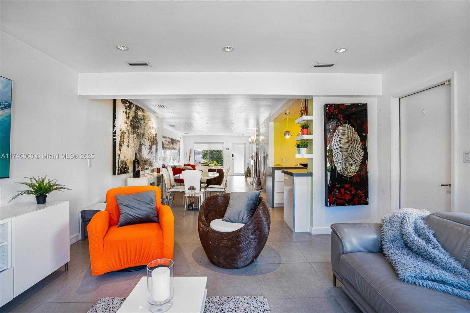Small Image of 2923 MADISON ST, Hollywood Number 22