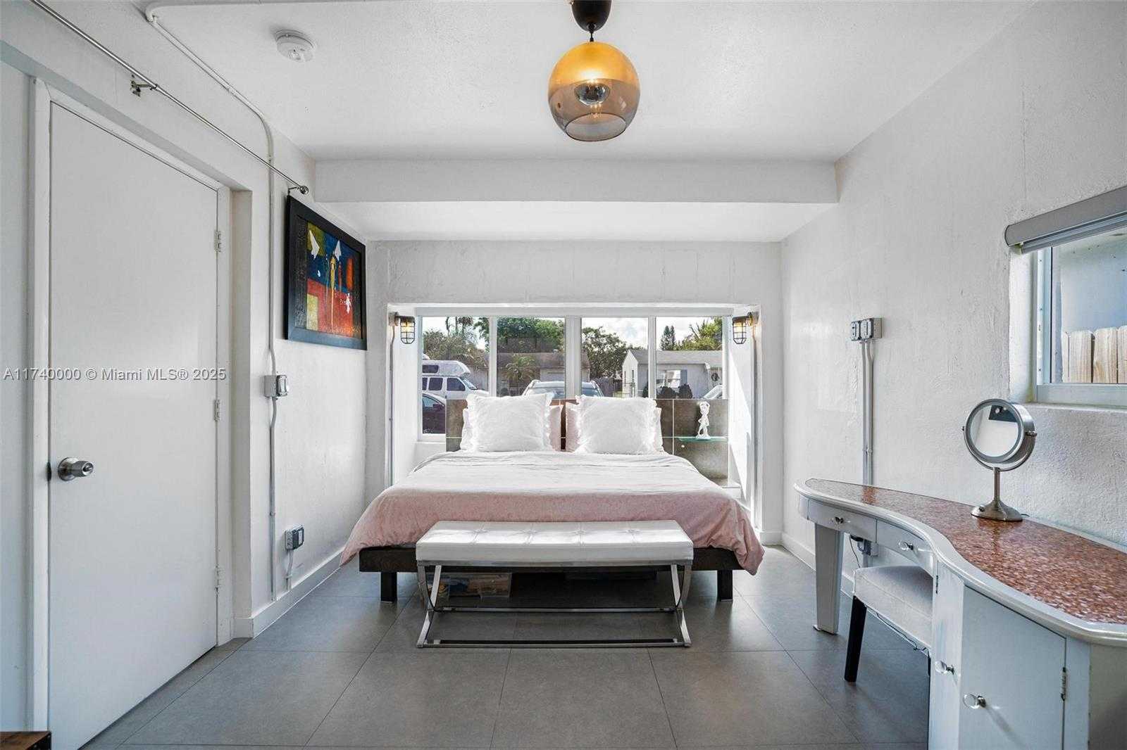 Small Image of 2923 MADISON ST, Hollywood Number 23