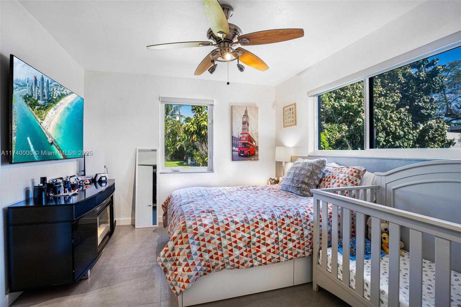 Small Image of 2923 MADISON ST, Hollywood Number 28