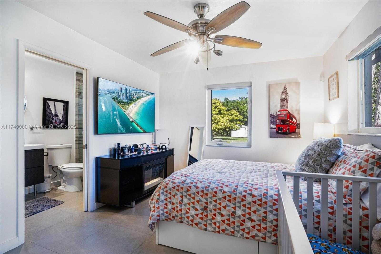 Small Image of 2923 MADISON ST, Hollywood Number 31