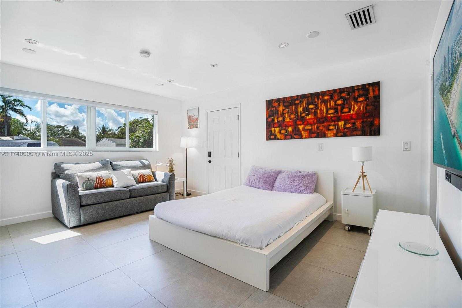 Small Image of 2923 MADISON ST, Hollywood Number 50