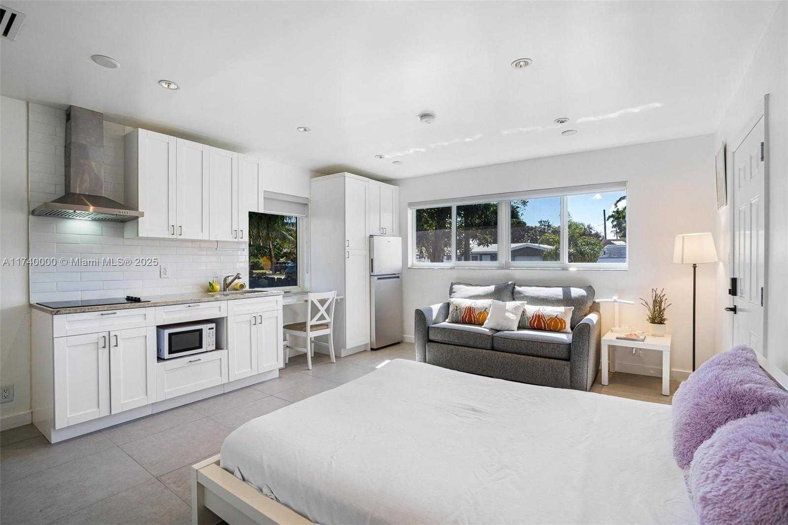 Small Image of 2923 MADISON ST, Hollywood Number 51
