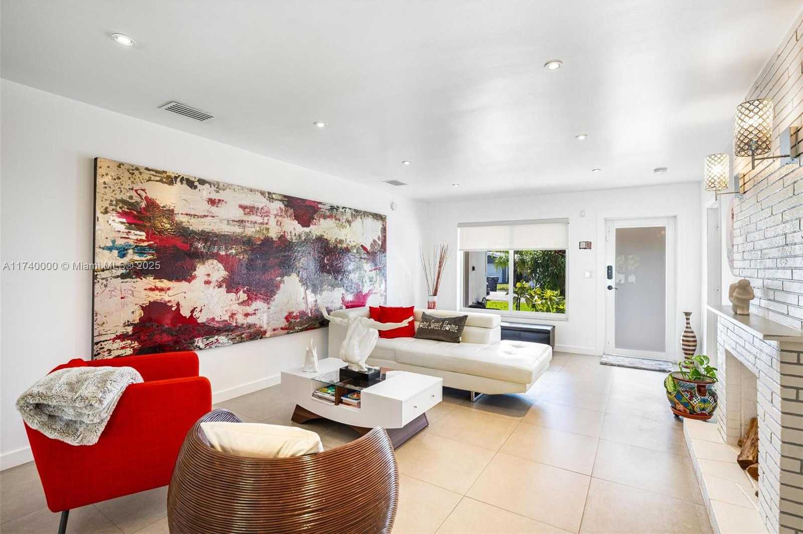 Small Image of 2923 MADISON ST, Hollywood Number 6