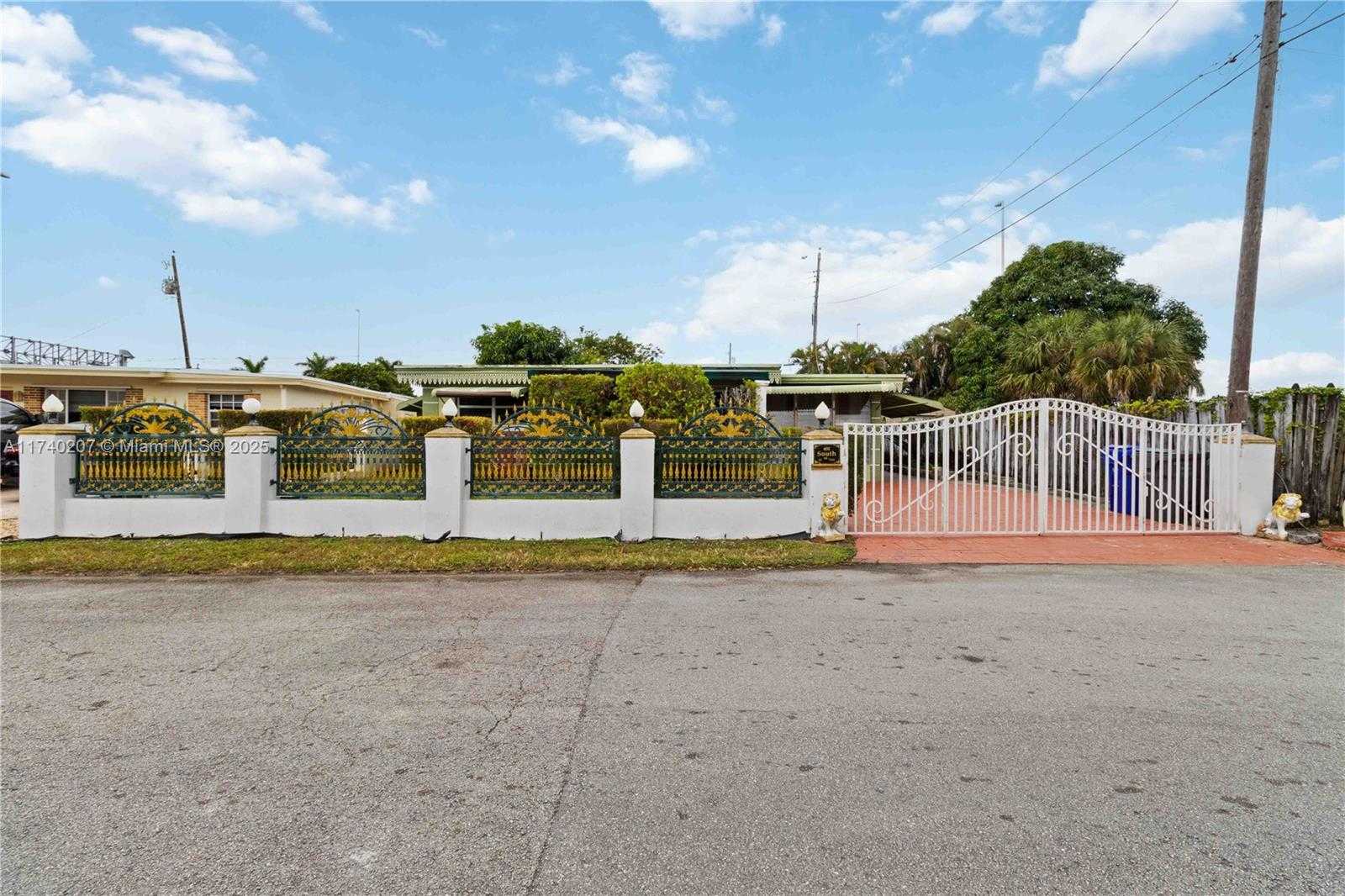 Small Image of 400 SOUTH 62ND TER, Hollywood Number 18