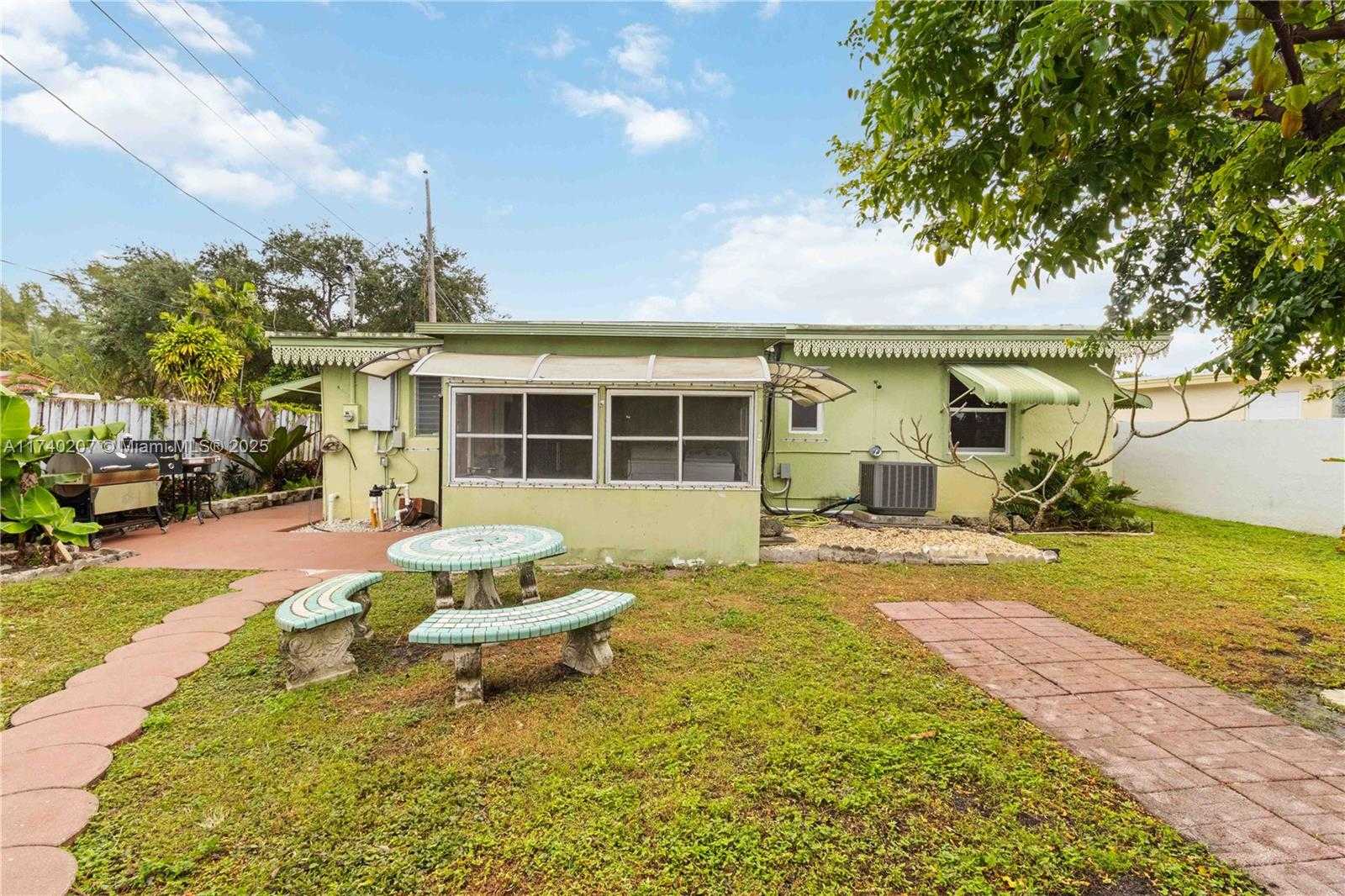 Small Image of 400 SOUTH 62ND TER, Hollywood Number 24