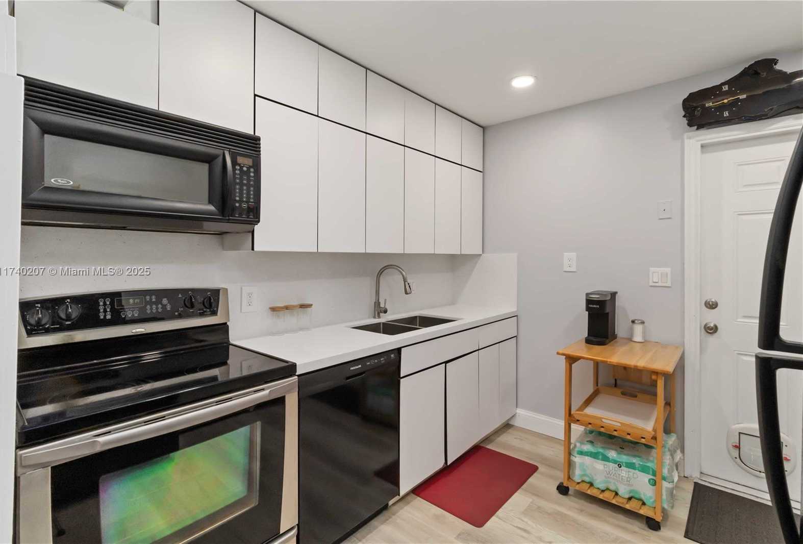 Small Image of 400 SOUTH 62ND TER, Hollywood Number 8