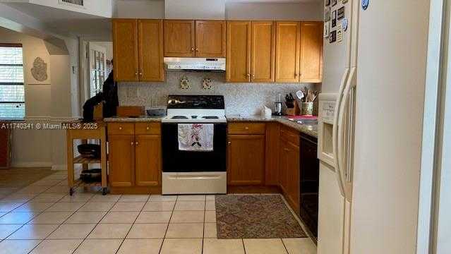 Small Image of 11624 SOUTH WEST 93RD ST, Miami Number 14