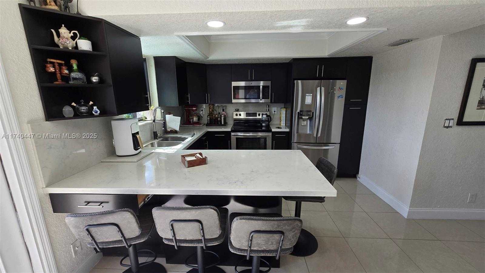 Small Image of 5051 NORTH EAST 6TH AVE, Deerfield Beach Number 10