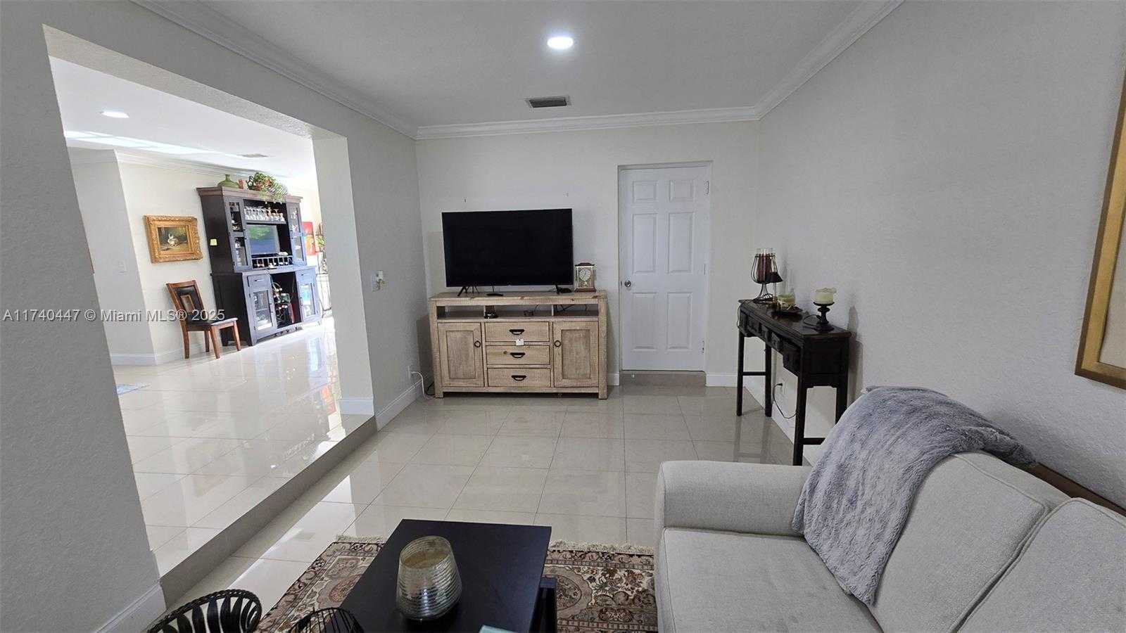 Small Image of 5051 NORTH EAST 6TH AVE, Deerfield Beach Number 12