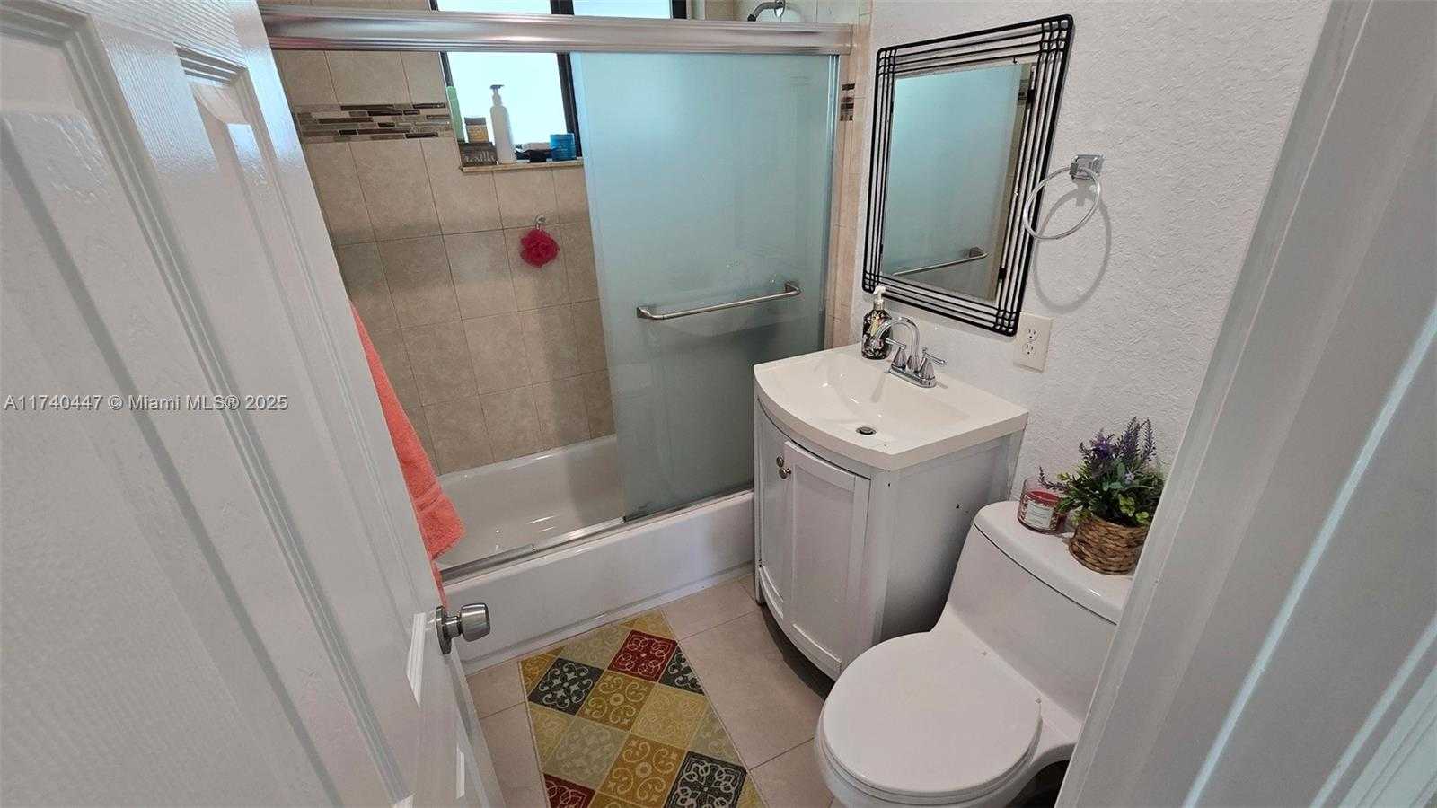 Small Image of 5051 NORTH EAST 6TH AVE, Deerfield Beach Number 13