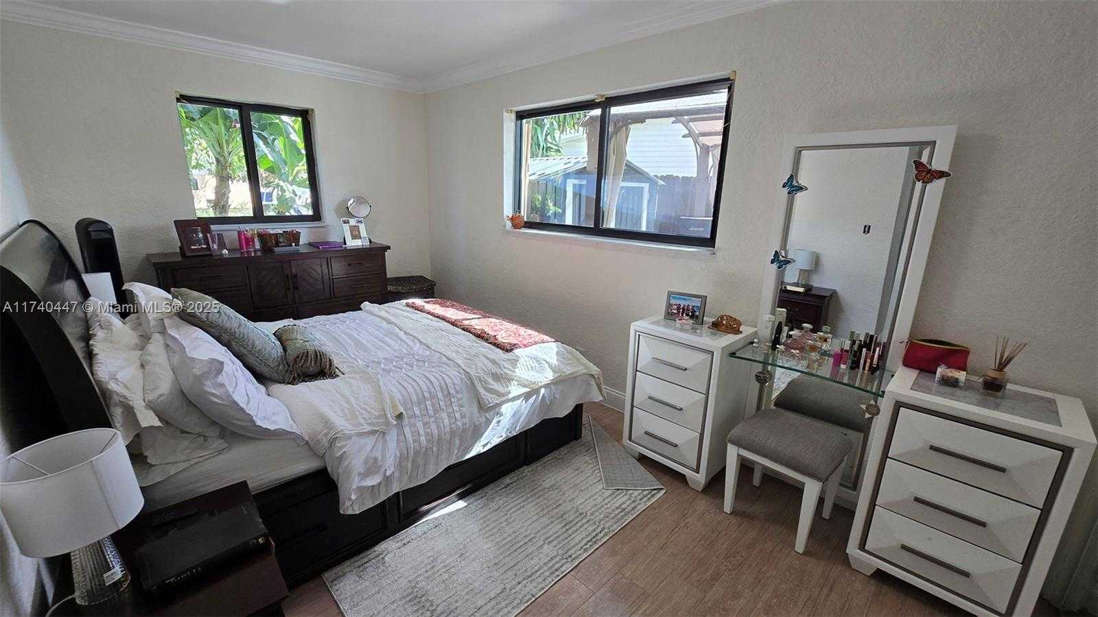 Small Image of 5051 NORTH EAST 6TH AVE, Deerfield Beach Number 15