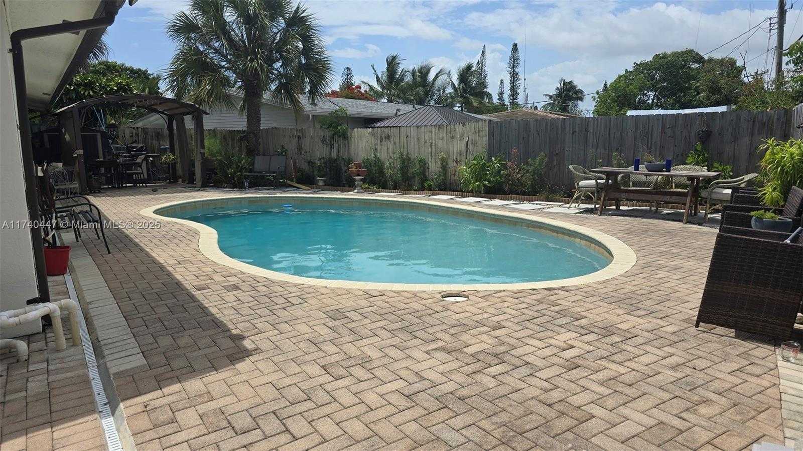Small Image of 5051 NORTH EAST 6TH AVE, Deerfield Beach Number 5