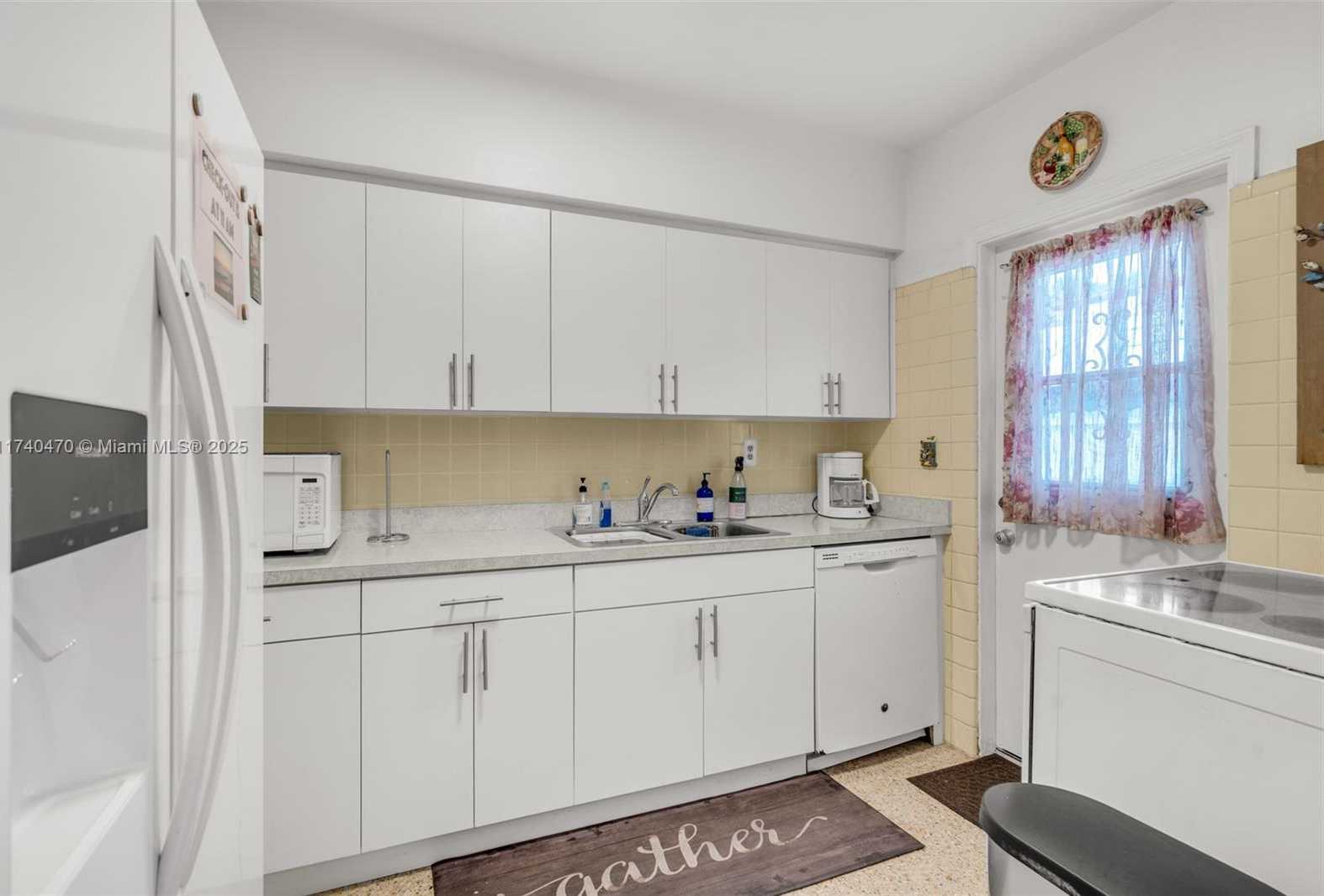 Small Image of 201 NORTH WEST 14TH AVE, Miami Number 19