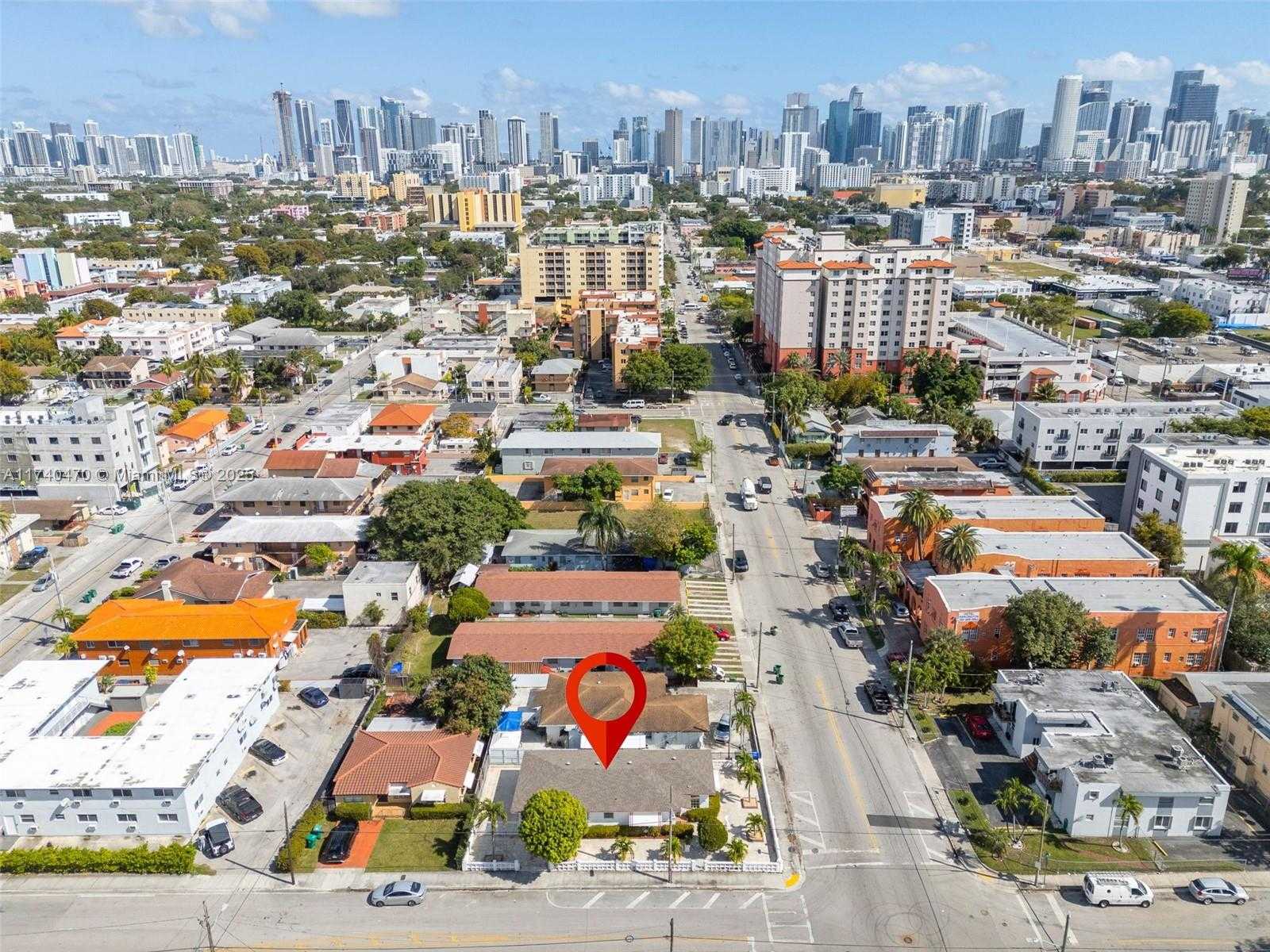 Small Image of 201 NORTH WEST 14TH AVE, Miami Number 6