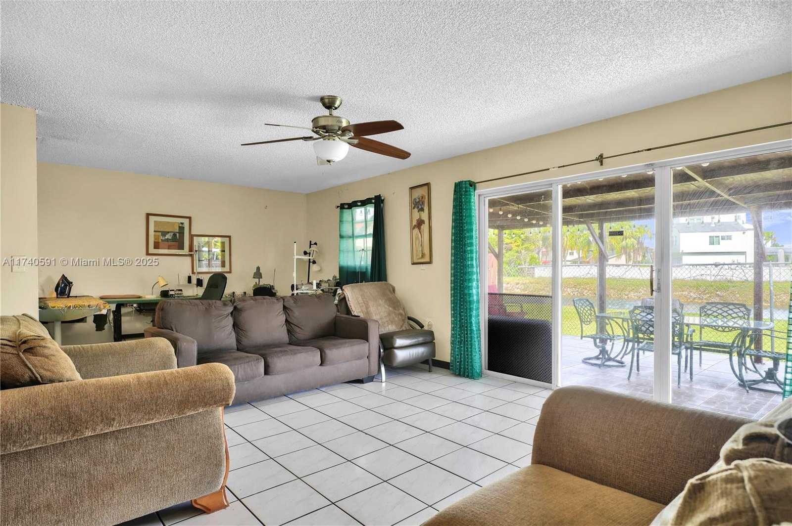 Small Image of 15921 SOUTH WEST 143RD AVE, Miami Number 15
