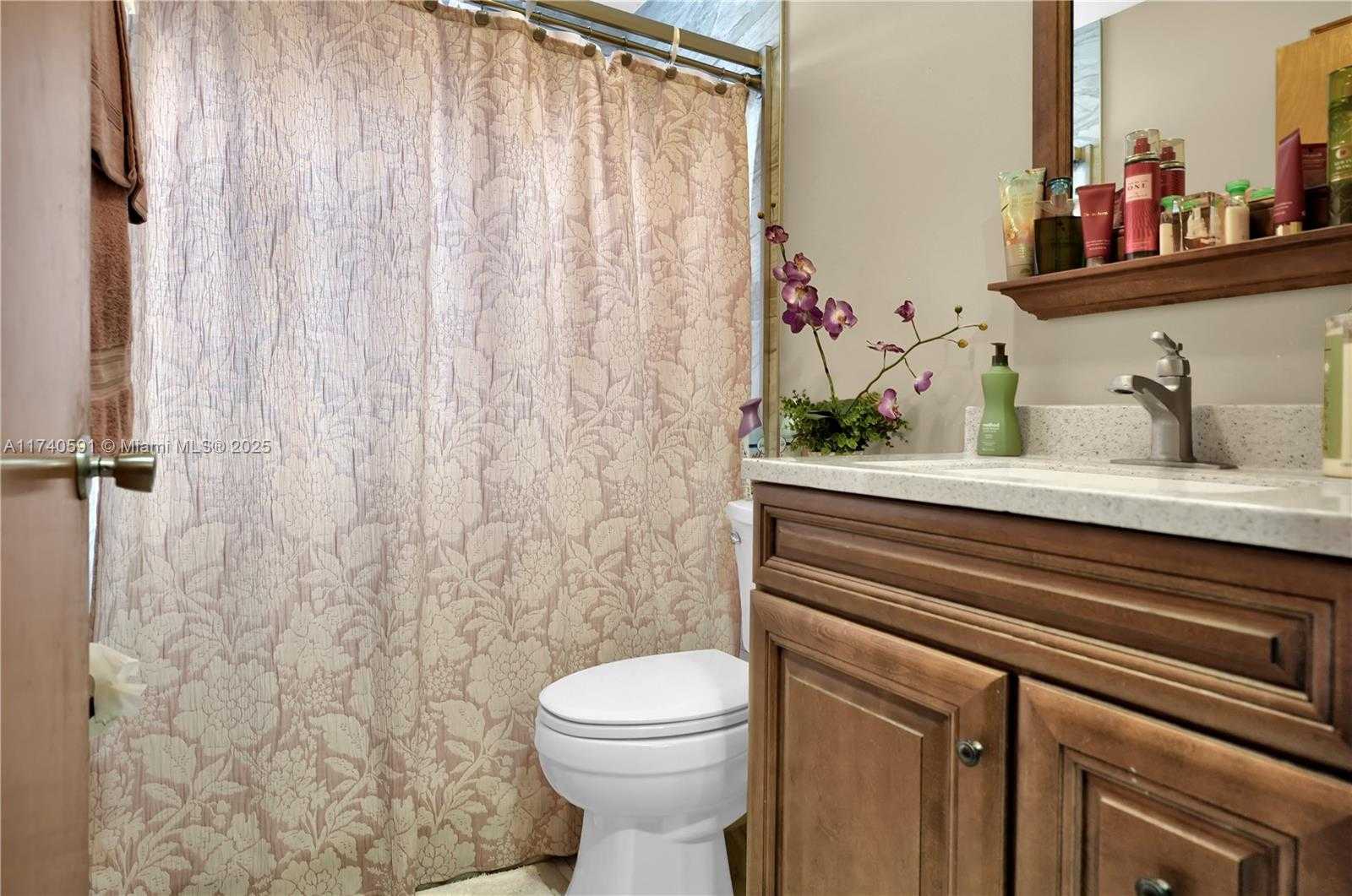 Small Image of 15921 SOUTH WEST 143RD AVE, Miami Number 20