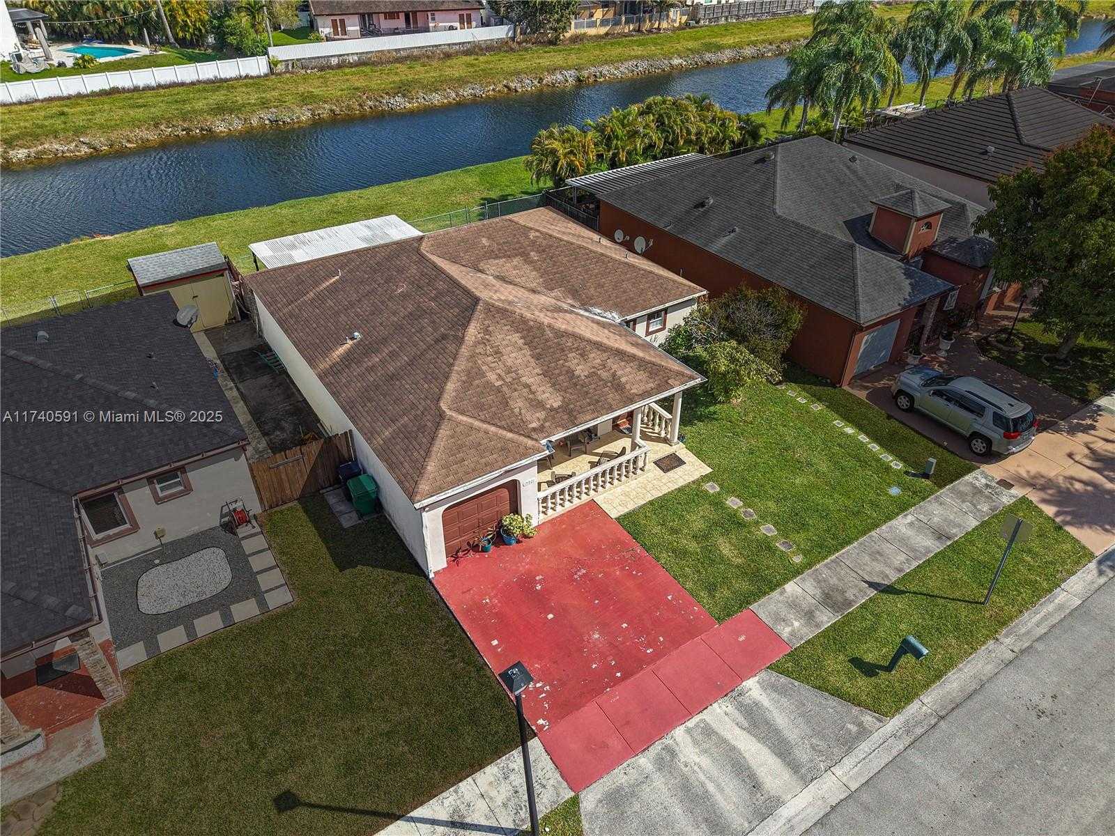 Small Image of 15921 SOUTH WEST 143RD AVE, Miami Number 25