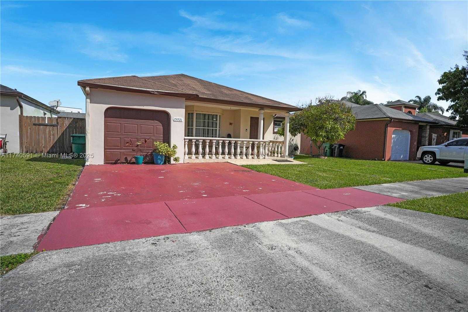 Small Image of 15921 SOUTH WEST 143RD AVE, Miami Number 26