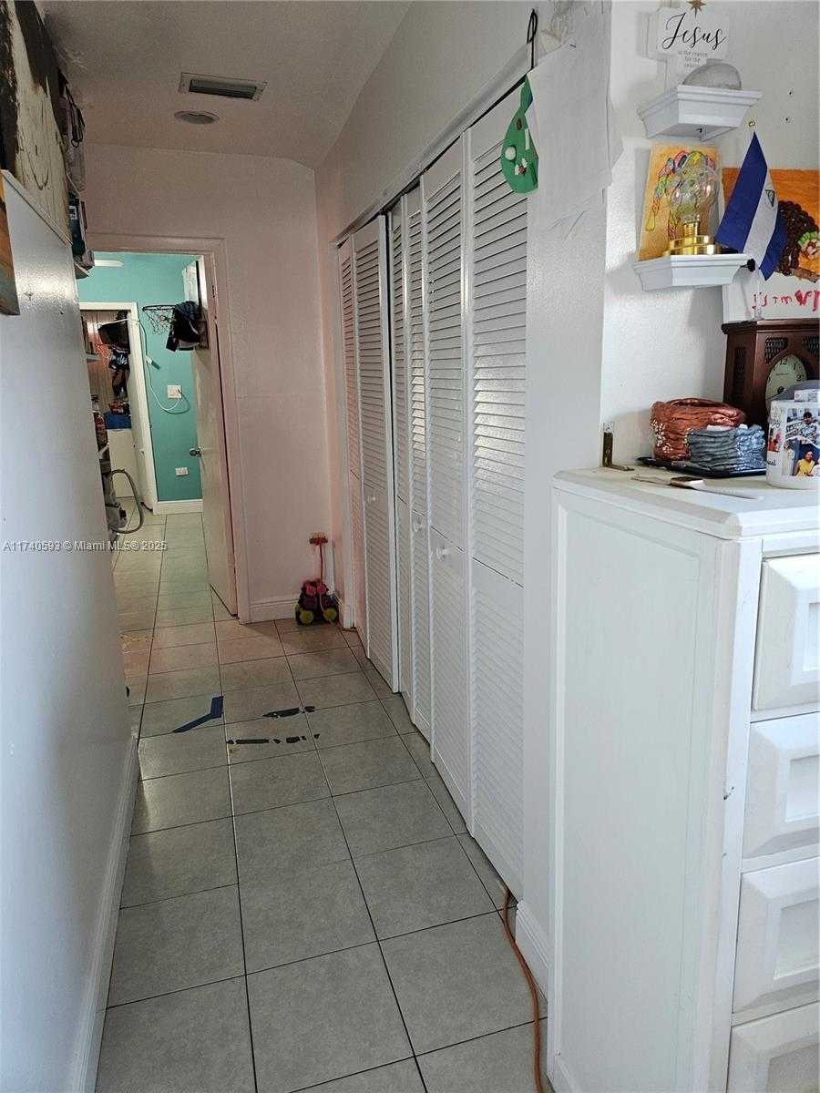 Small Image of 1260 NORTH WEST 4TH ST, Miami Number 12